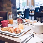 Ibis Ferrand A71 A75 La Meridienne Hotel 3*