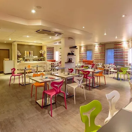 Ibis Ferrand Sud Herbet Otel