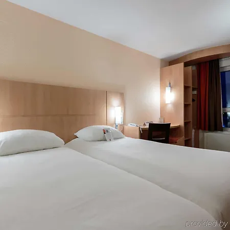 Hotel Ibis Ferrand Sud Herbet 3*