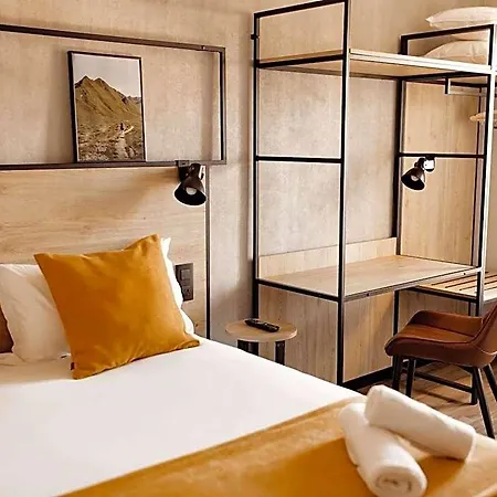 Hotel Ibis Ferrand A71 A75 La Meridienne 3*
